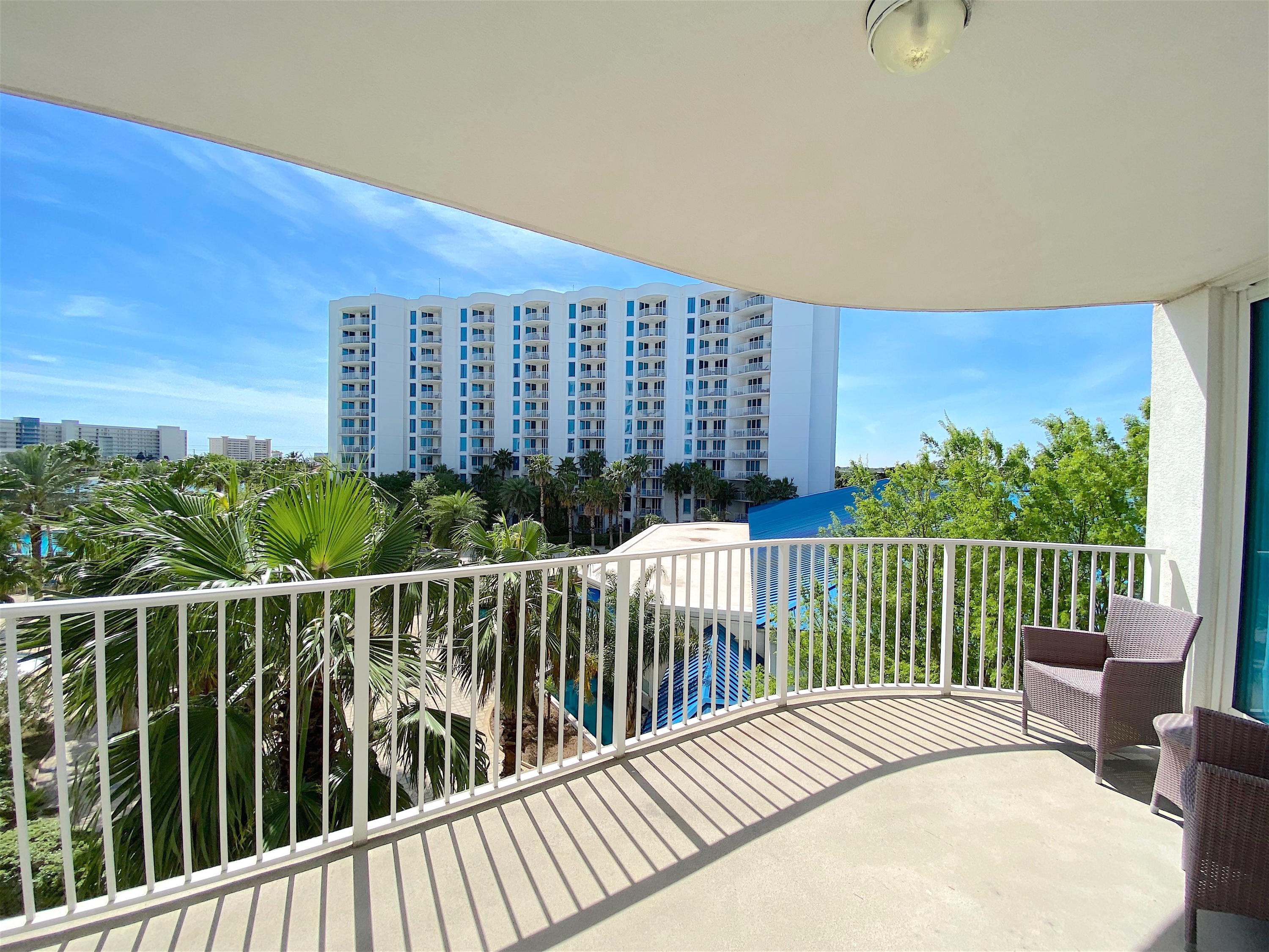 THE PALMS OF DESTIN RESORT - Residential