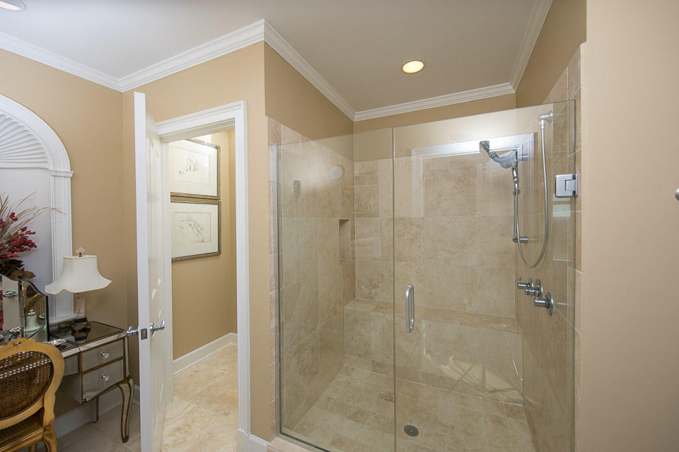 ONE WATER PLACE - Residential