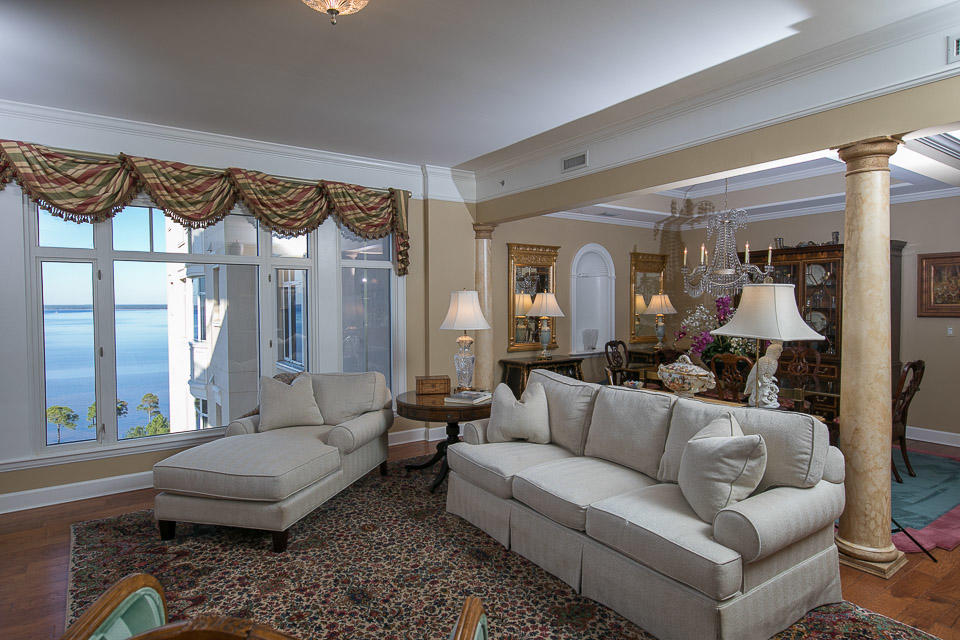 ONE WATER PLACE - Residential