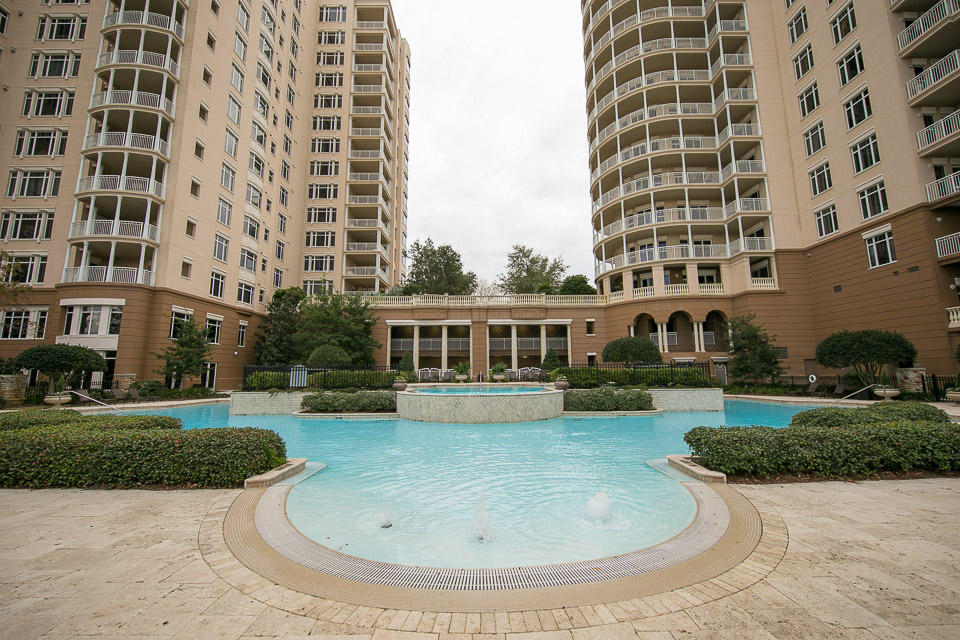 ONE WATER PLACE - Residential