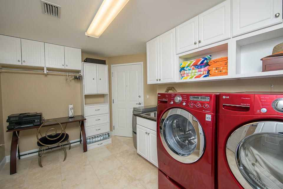 ONE WATER PLACE - Residential