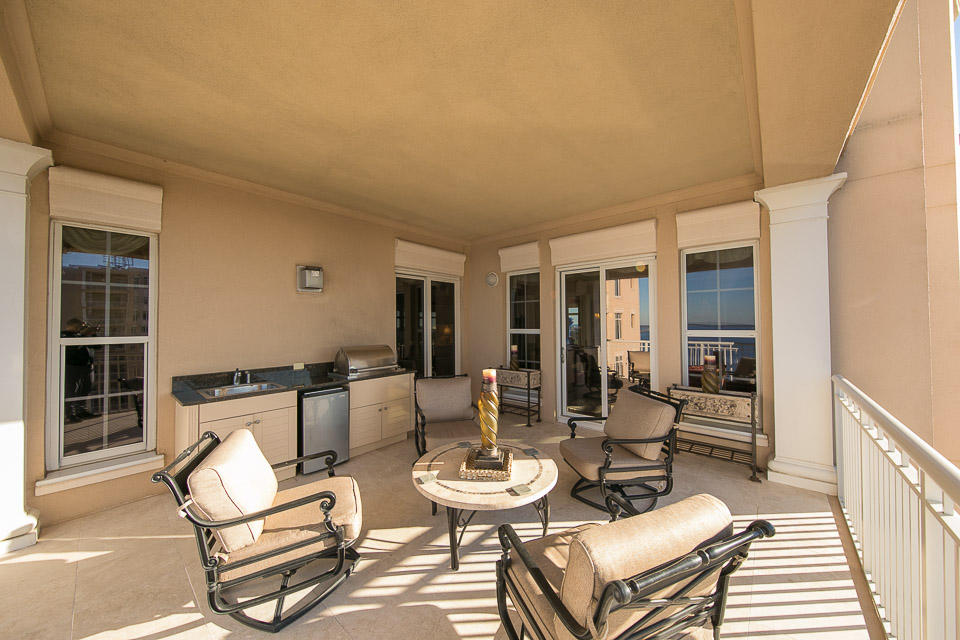 ONE WATER PLACE - Residential