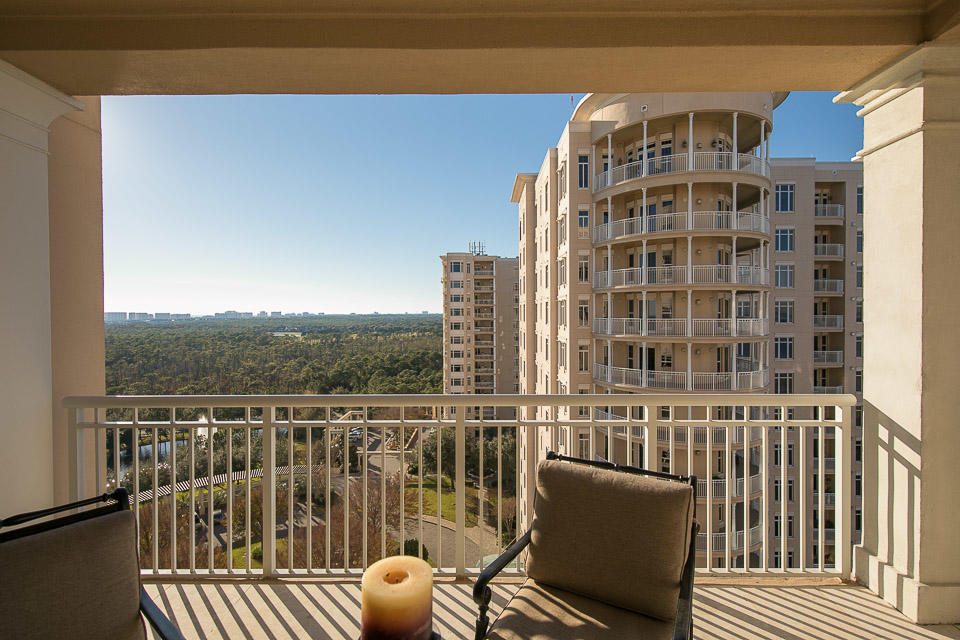 ONE WATER PLACE - Residential