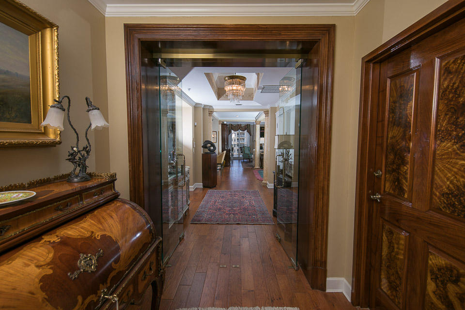 ONE WATER PLACE - Residential