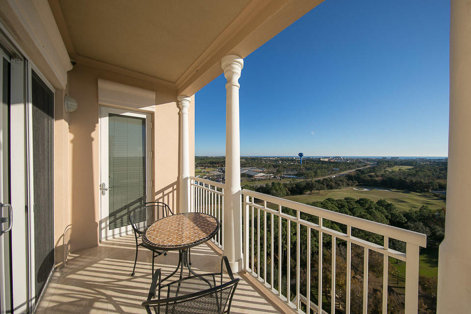 ONE WATER PLACE - Residential