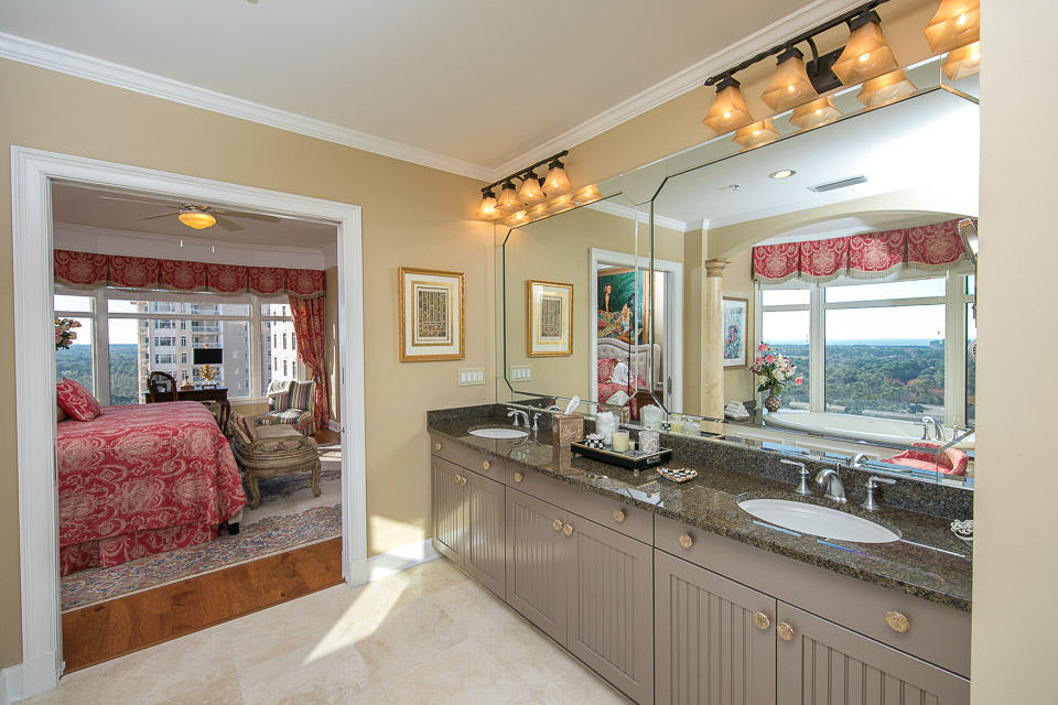 ONE WATER PLACE - Residential