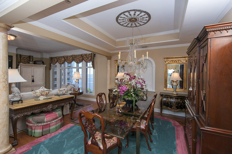 ONE WATER PLACE - Residential