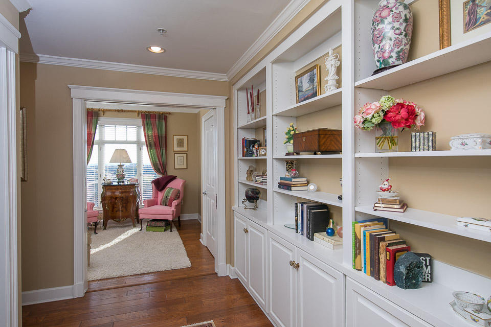 ONE WATER PLACE - Residential