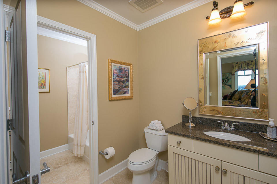 ONE WATER PLACE - Residential