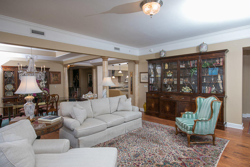 ONE WATER PLACE - Residential