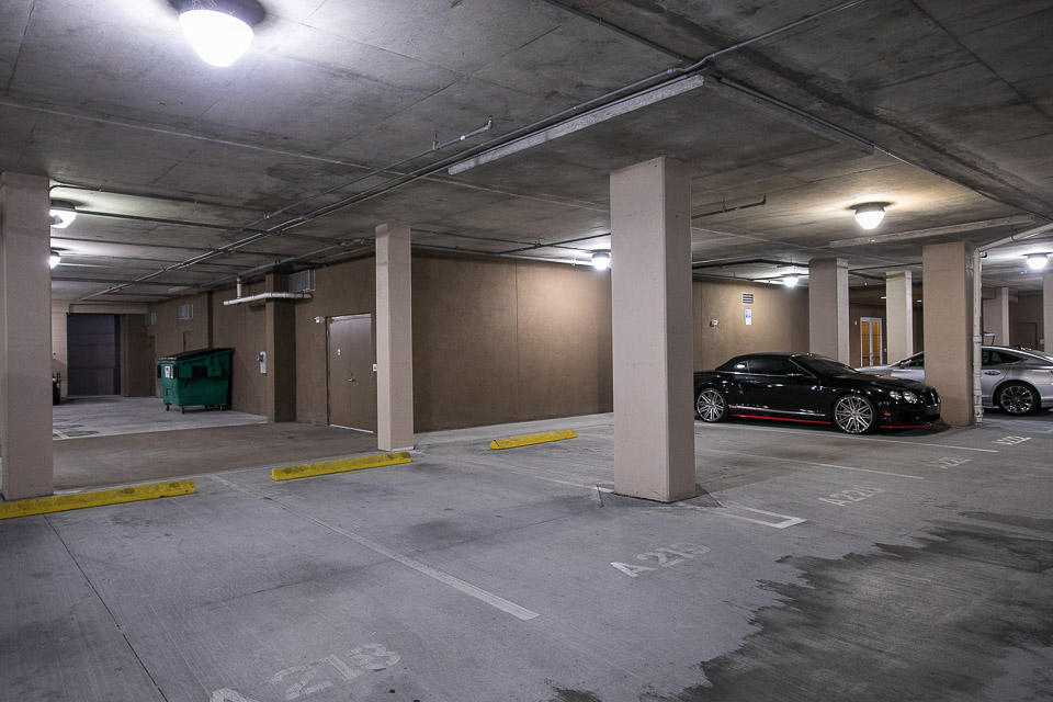 ONE WATER PLACE - Residential