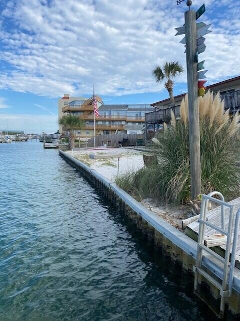 WATERWAY CONDO - Residential