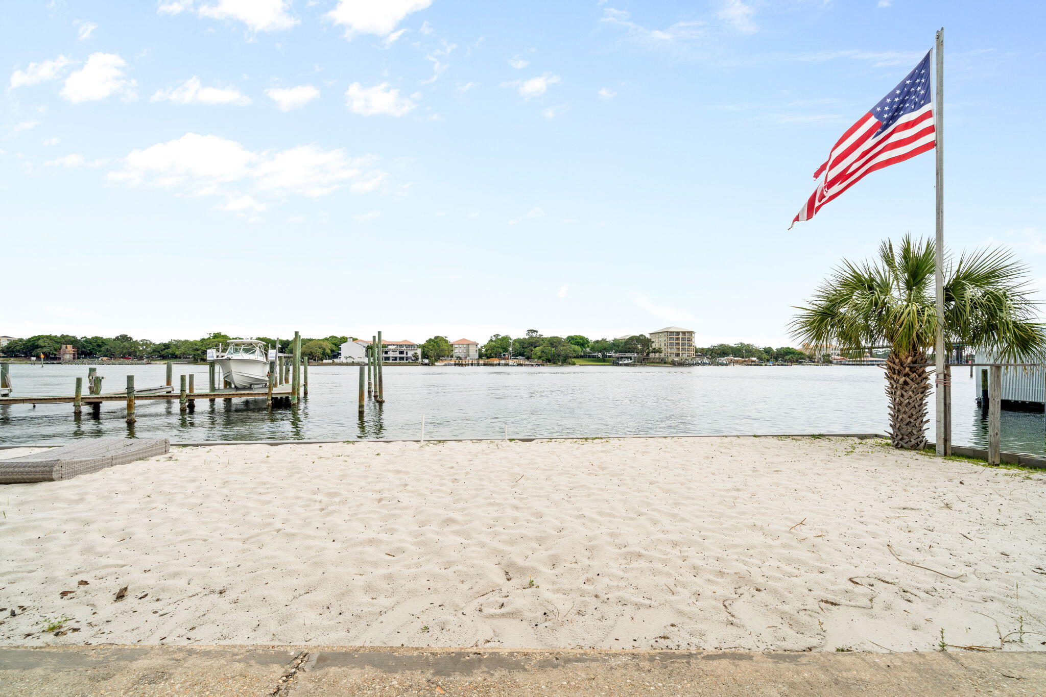 WATERWAY CONDO - Residential