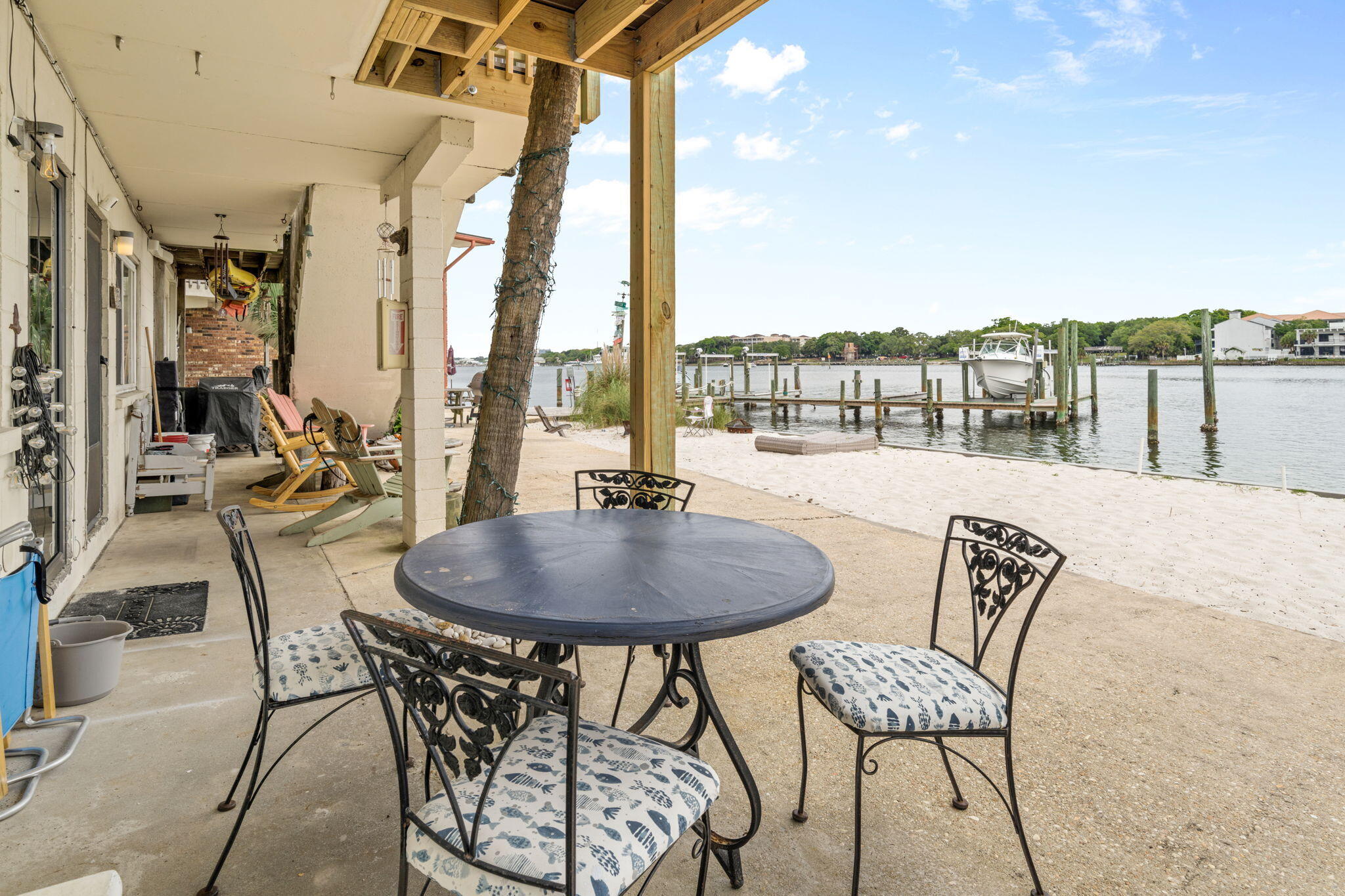 WATERWAY CONDO - Residential
