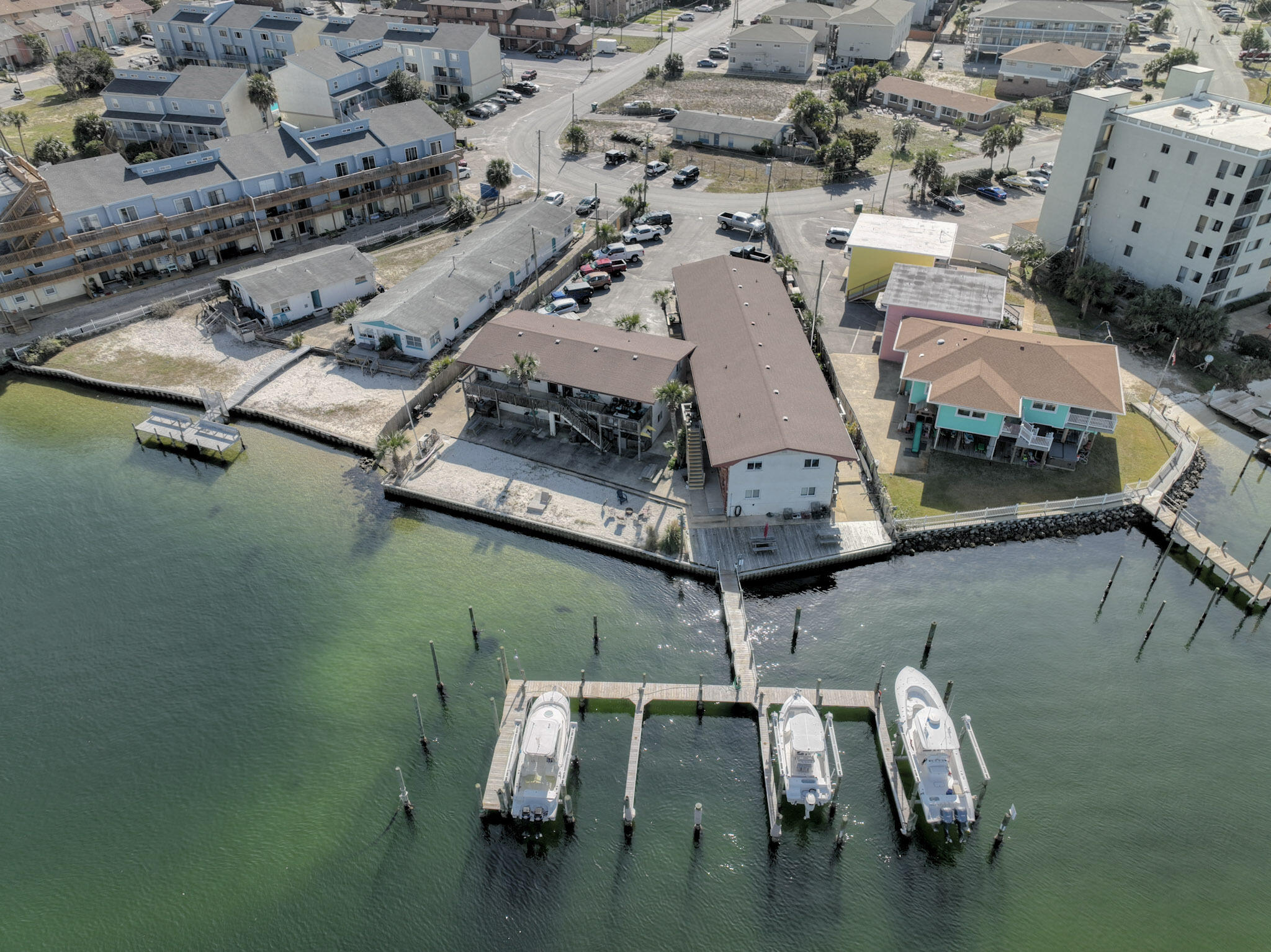 WATERWAY CONDO - Residential