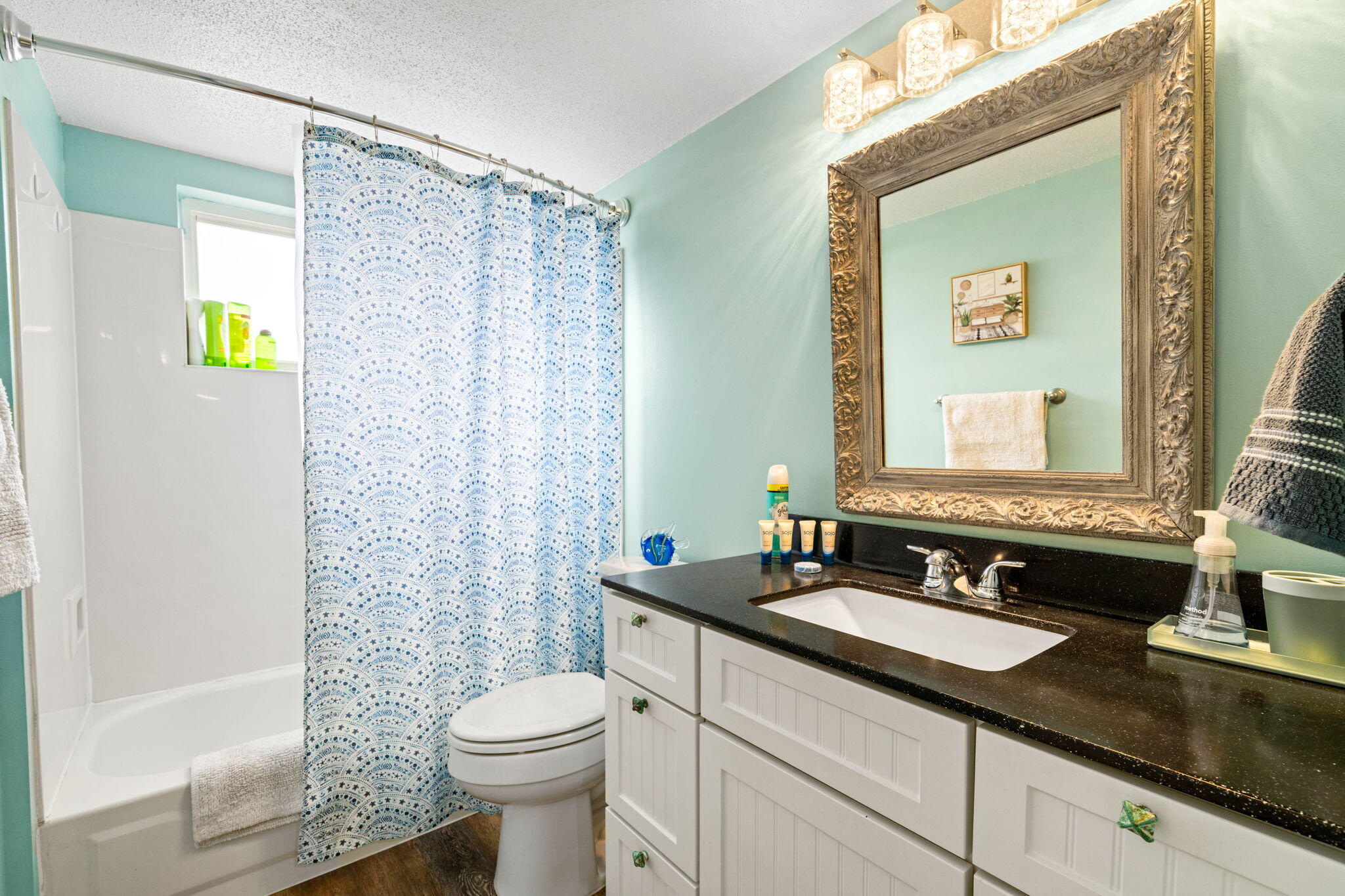 WATERWAY CONDO - Residential
