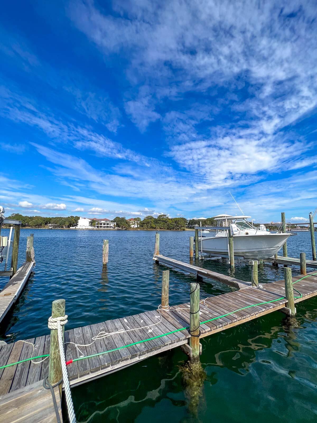 WATERWAY CONDO - Residential