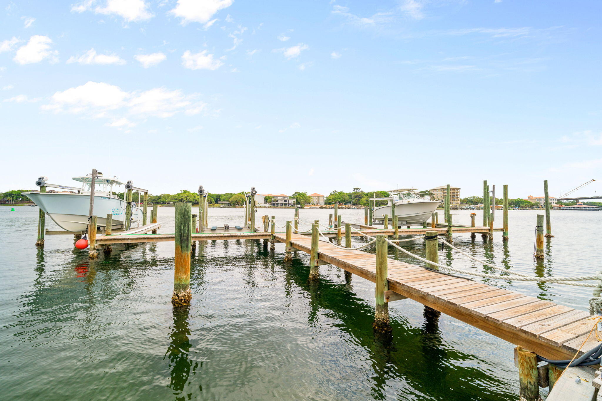 WATERWAY CONDO - Residential