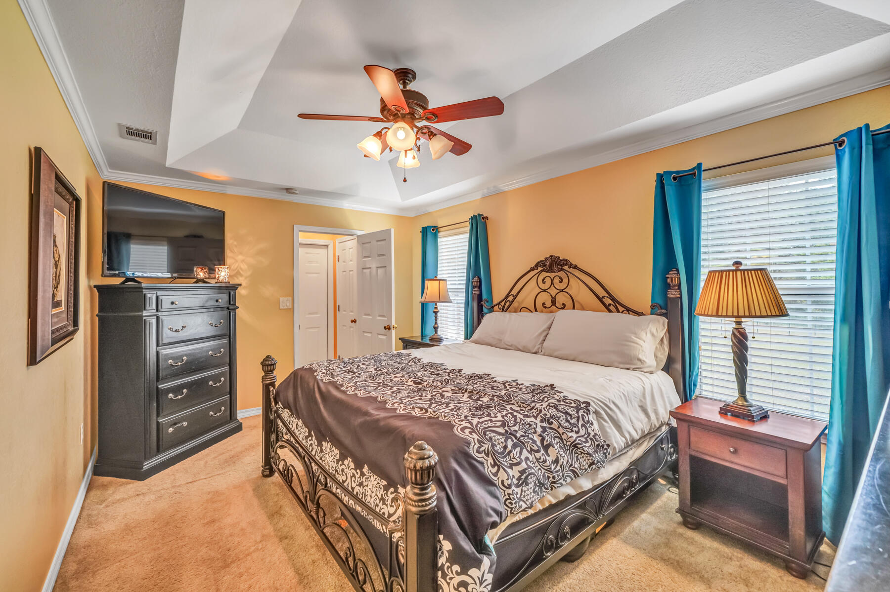 OAKWOOD HILLS - Residential