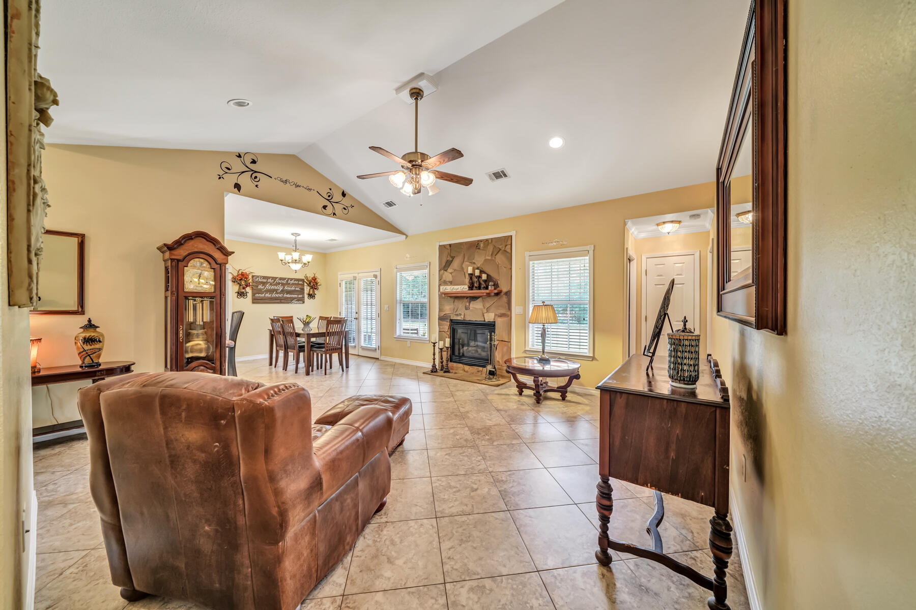 OAKWOOD HILLS - Residential