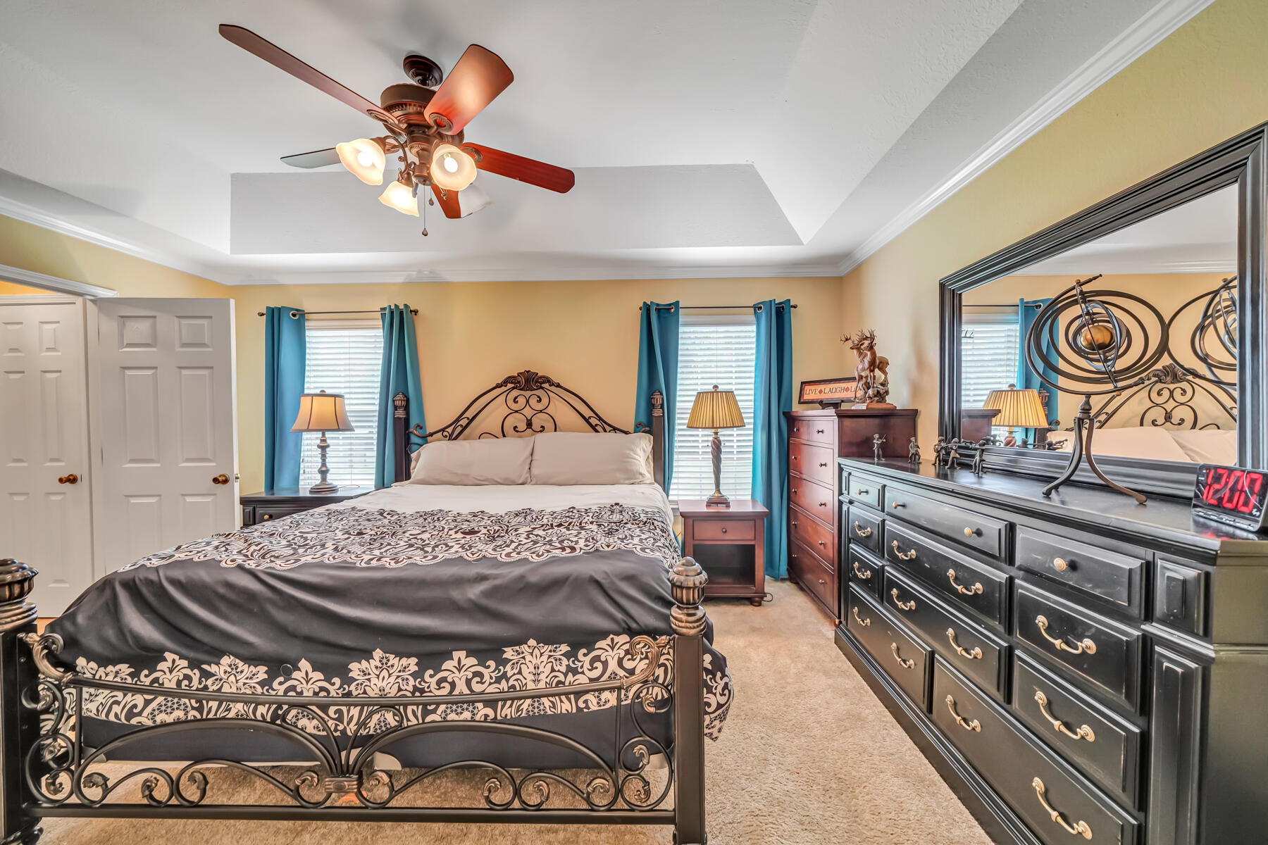 OAKWOOD HILLS - Residential