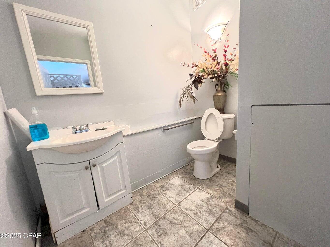 OAKWOOD HILLS UNIT 1 - Residential