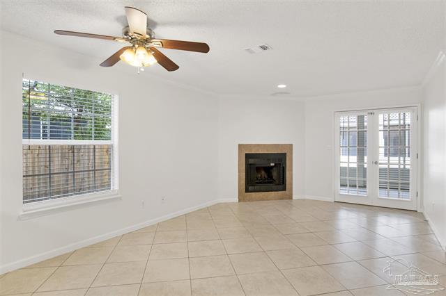 LA CHATEAU CONDO - Residential