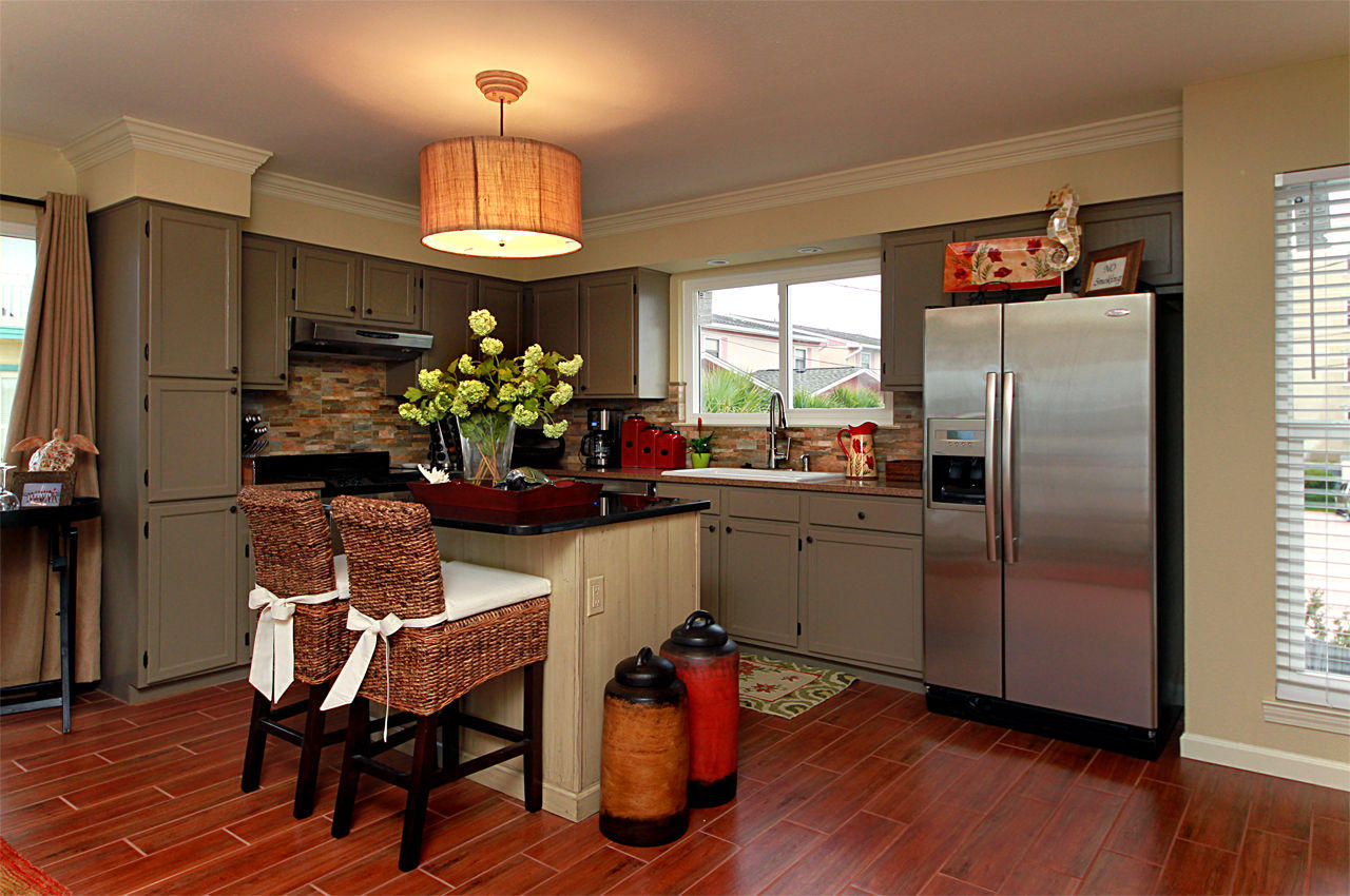 CRYSTAL PIER COURTYARD T/H - Residential