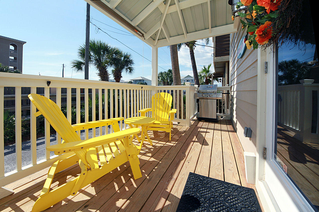 CRYSTAL PIER COURTYARD T/H - Residential