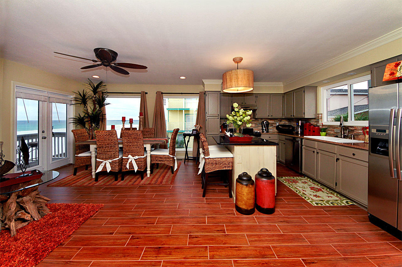 CRYSTAL PIER COURTYARD T/H - Residential