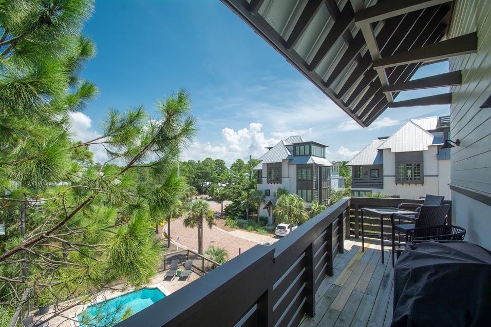 TRESCA PLACE - Residential