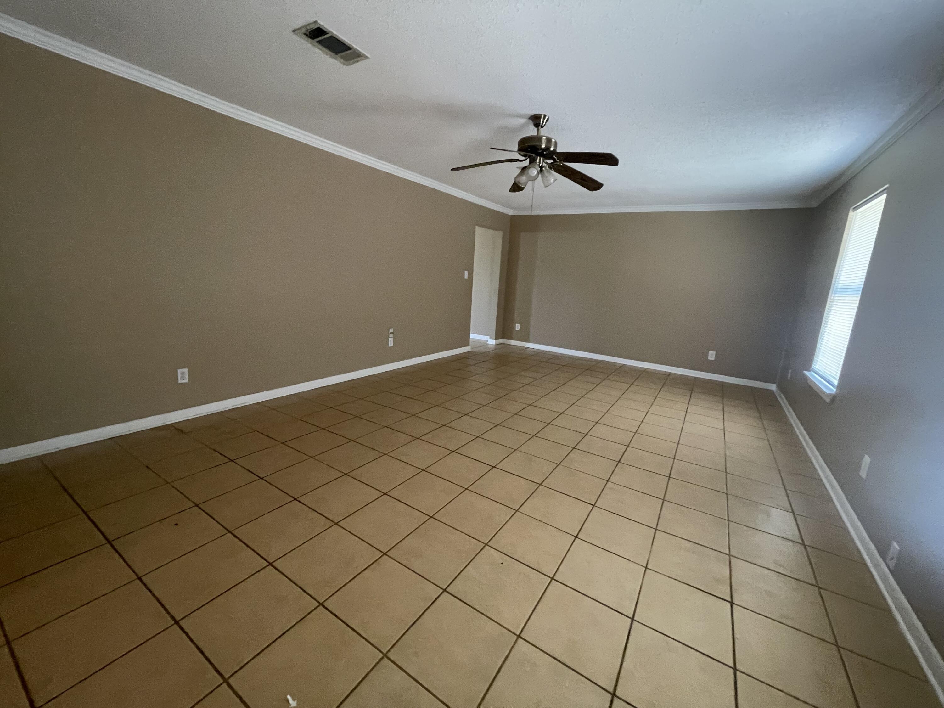 METES & BOUNDS - Residential Lease