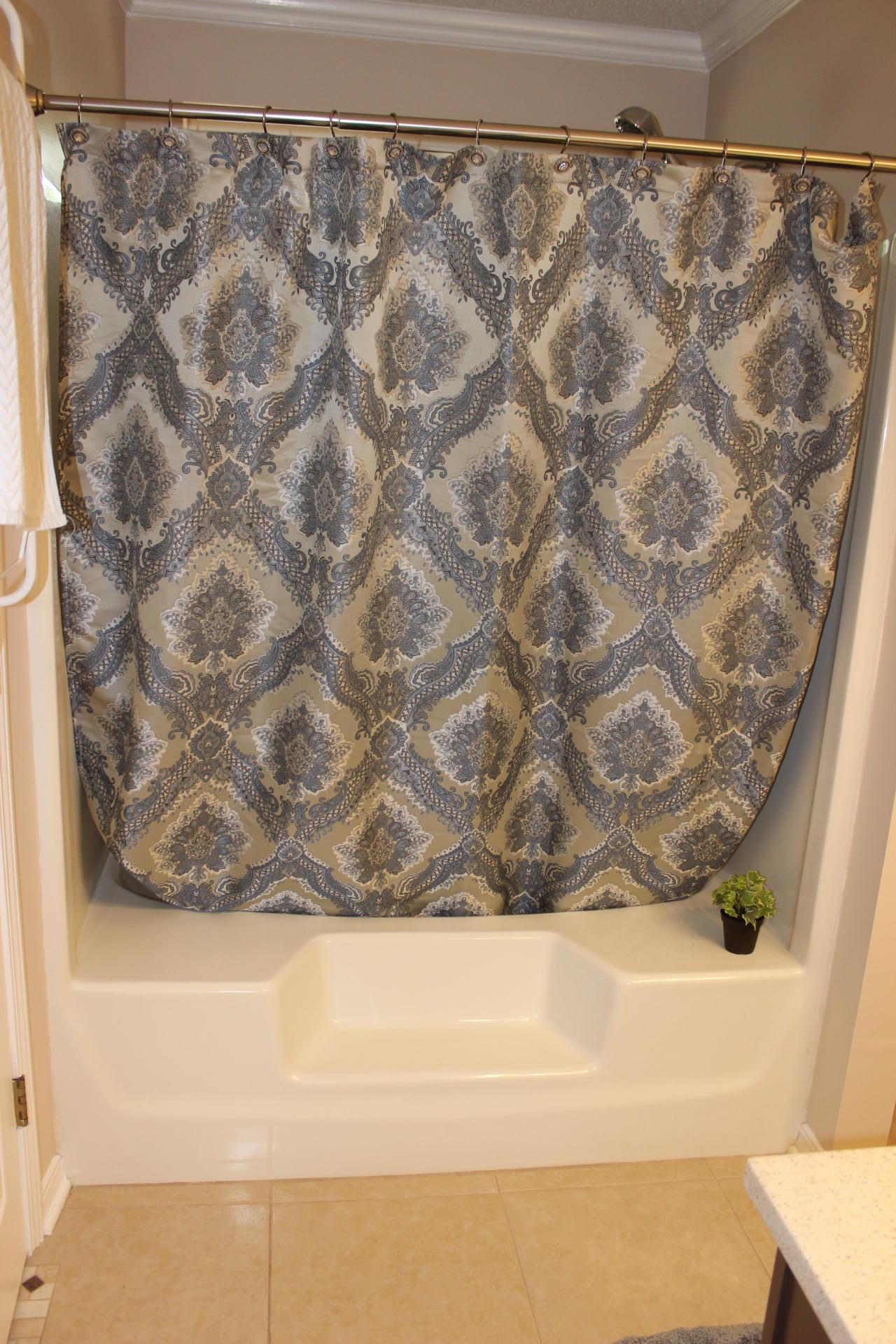 CHEROKEE BEND S/D - Residential