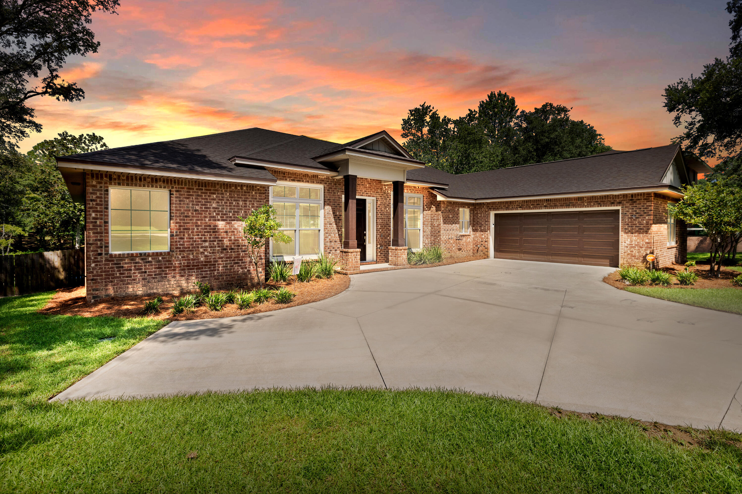 PINE LAKE S/D - Residential