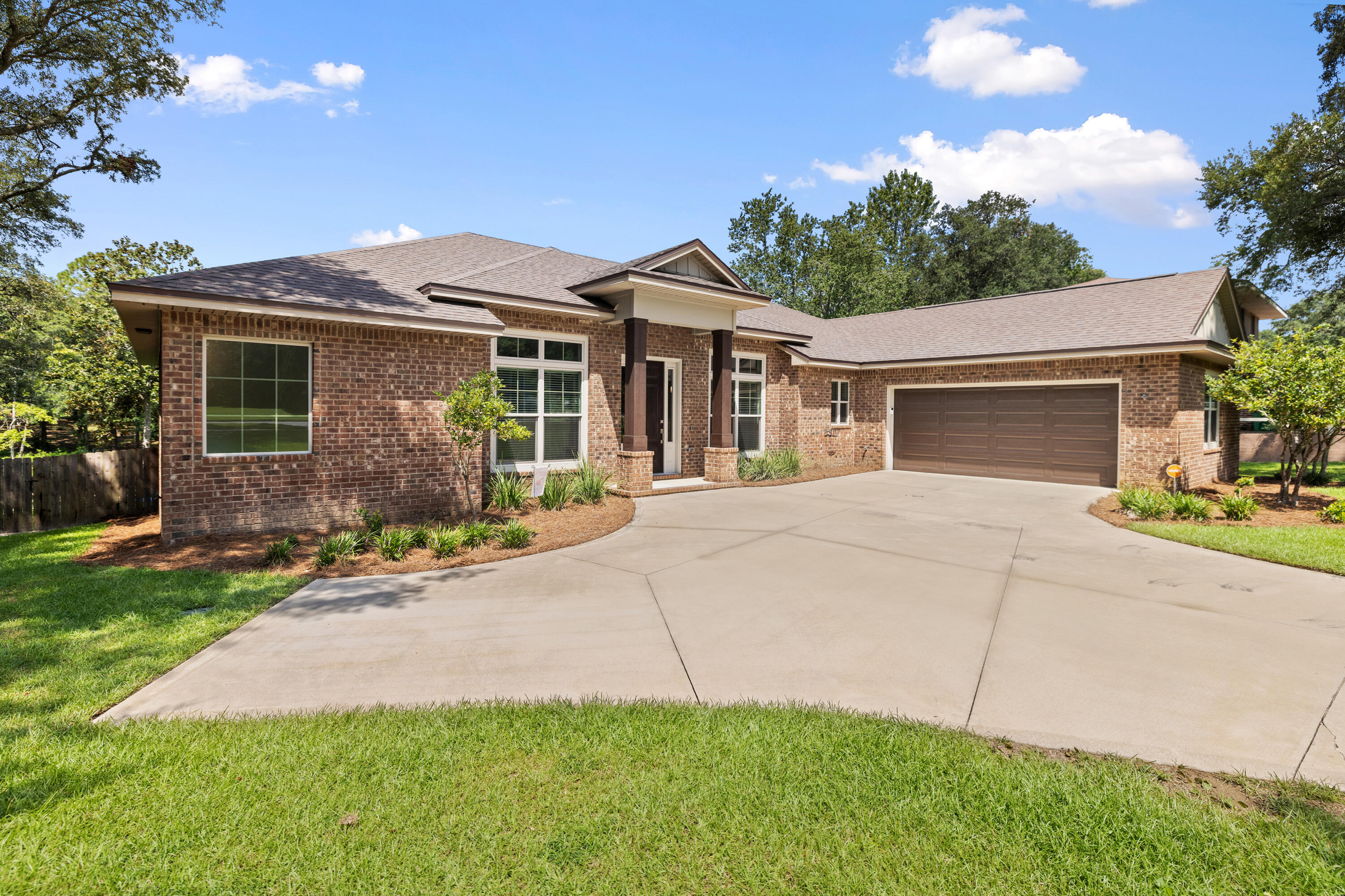 PINE LAKE S/D - Residential