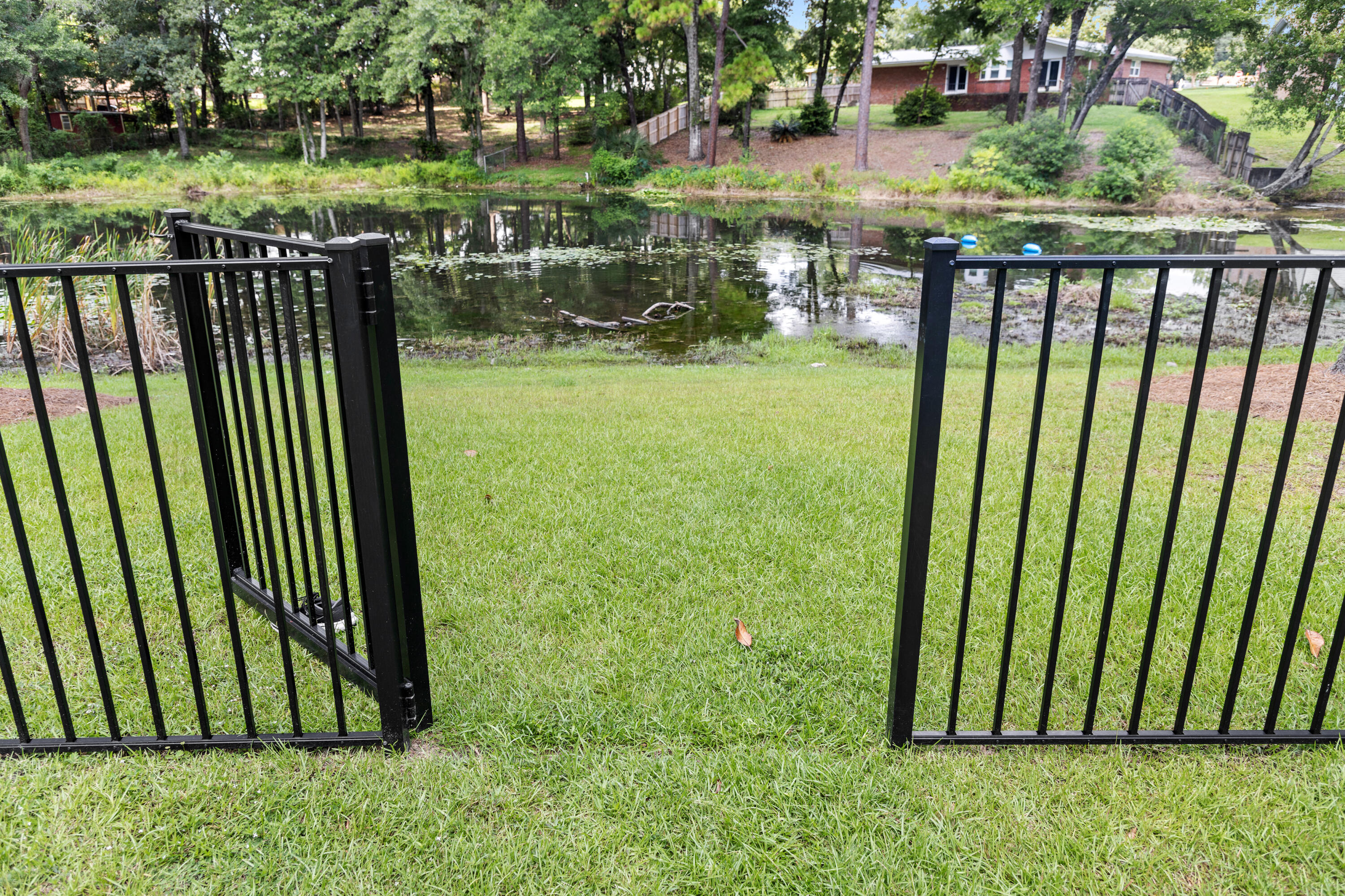 PINE LAKE S/D - Residential