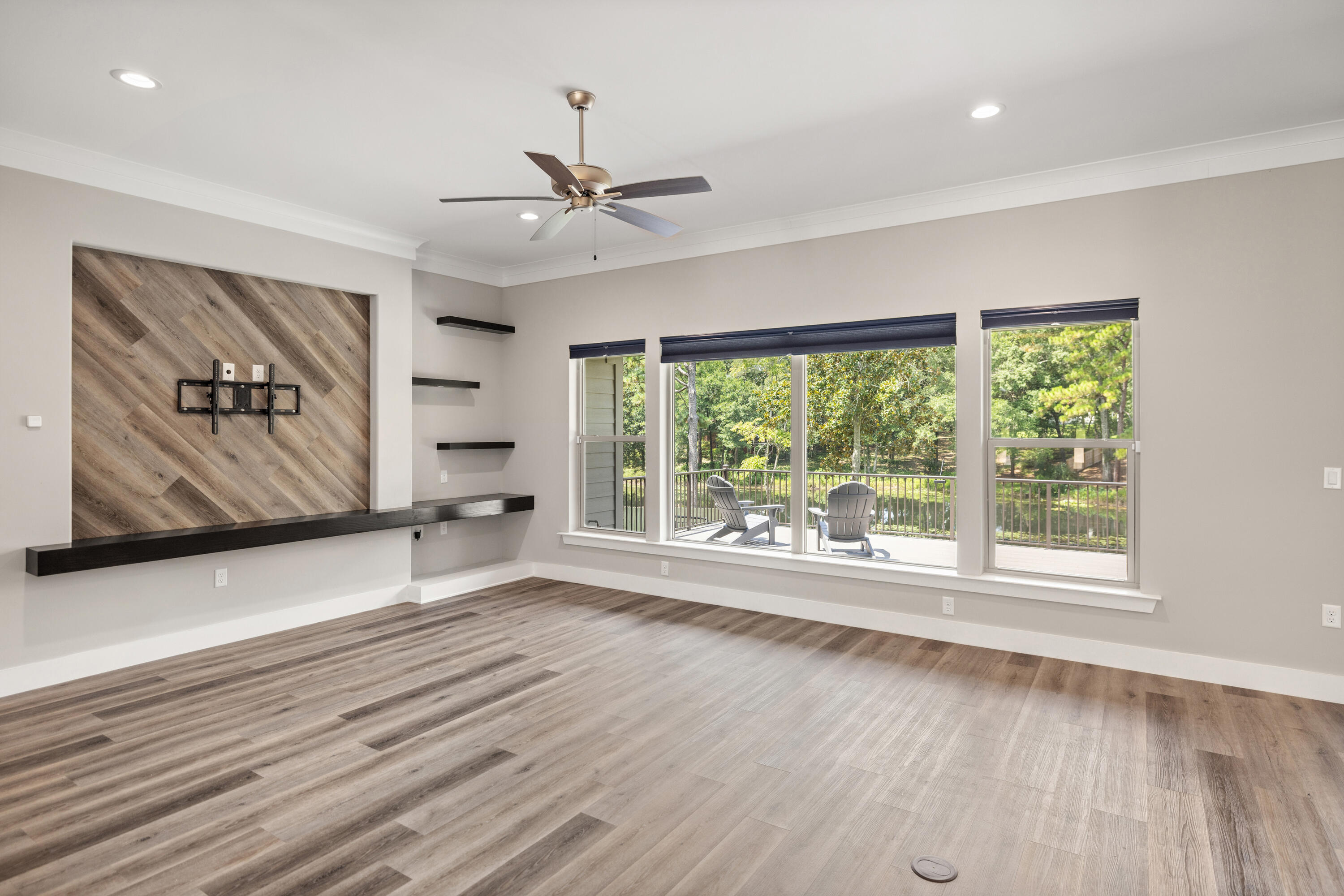 PINE LAKE S/D - Residential