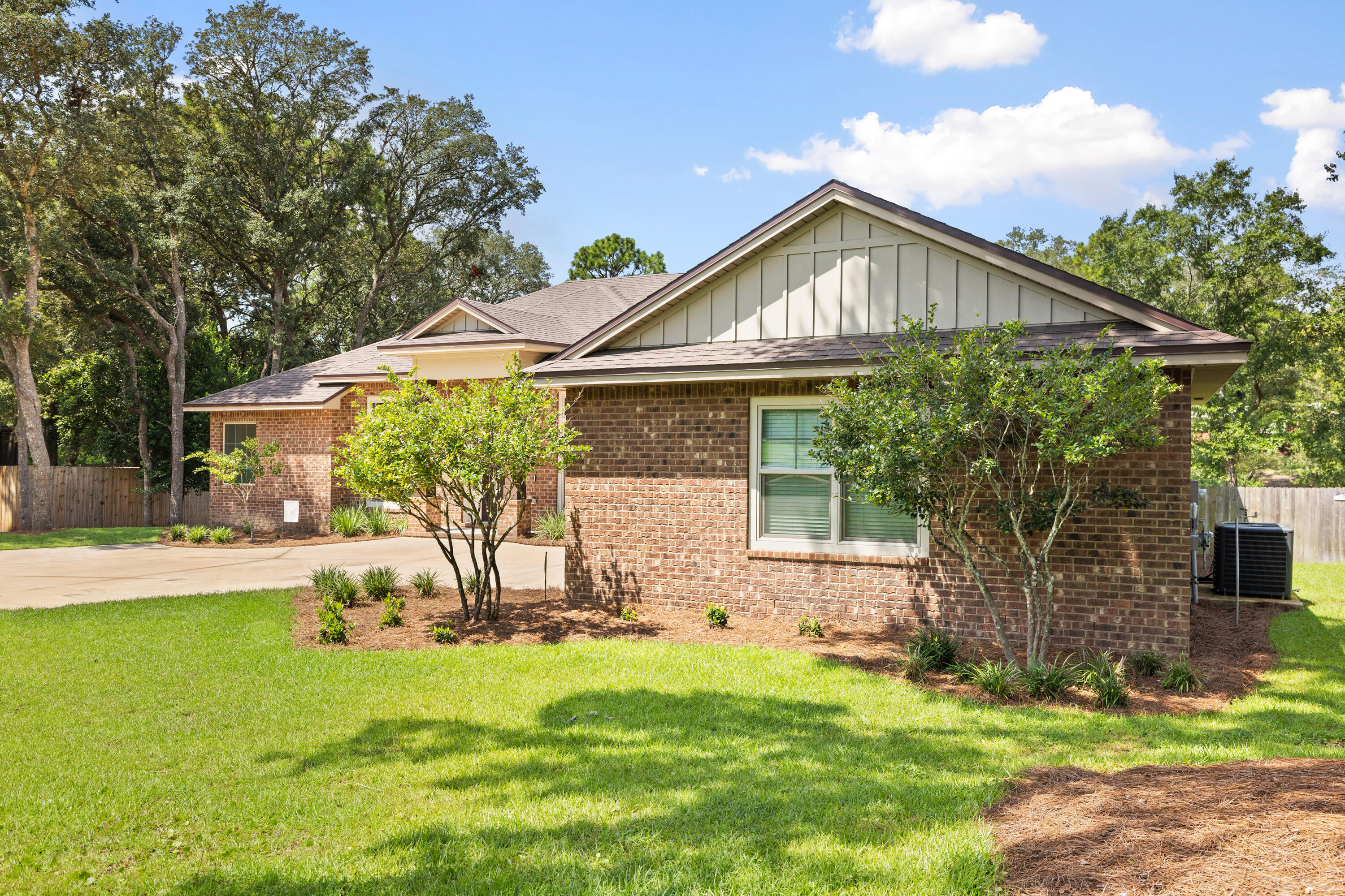 PINE LAKE S/D - Residential