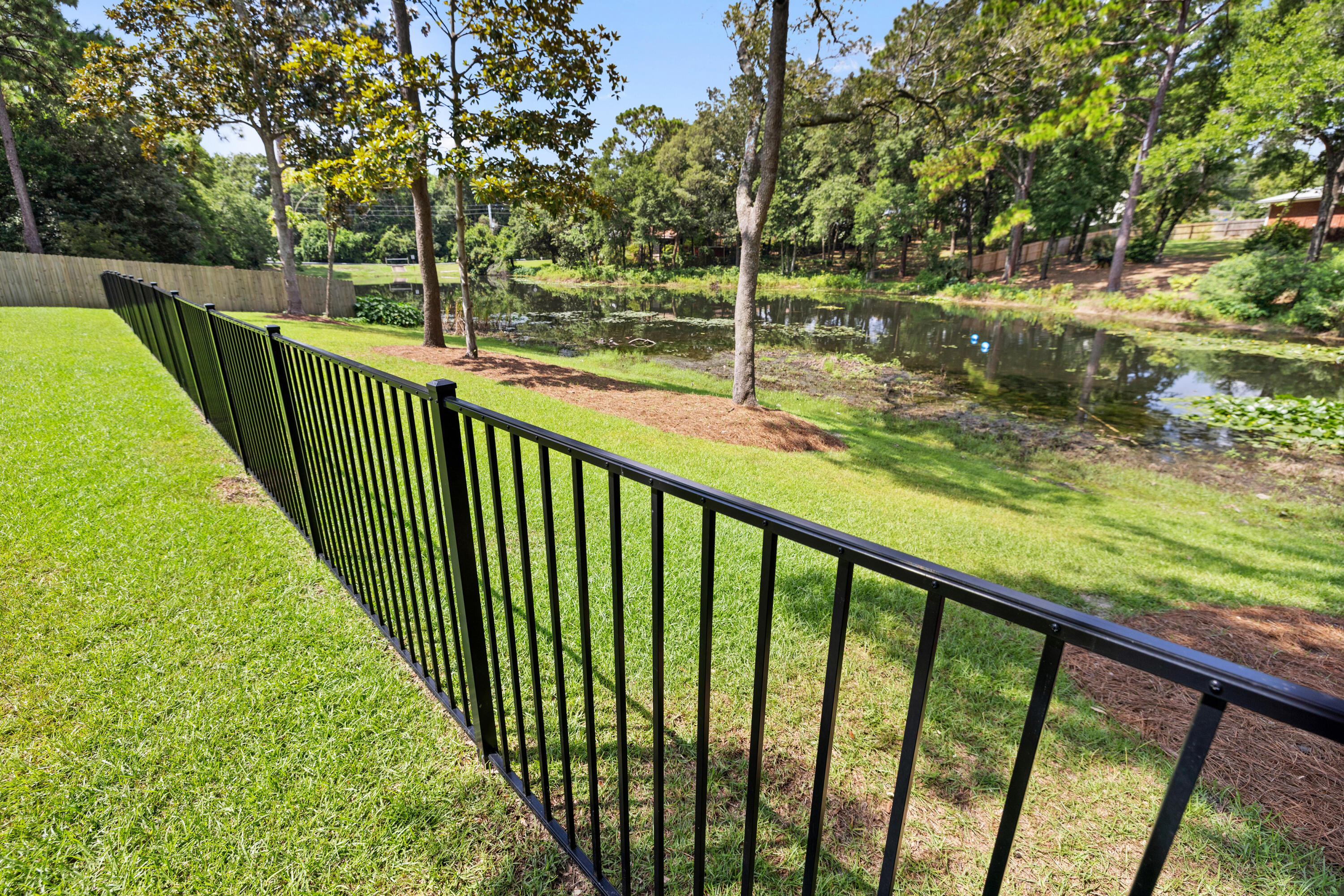 PINE LAKE S/D - Residential