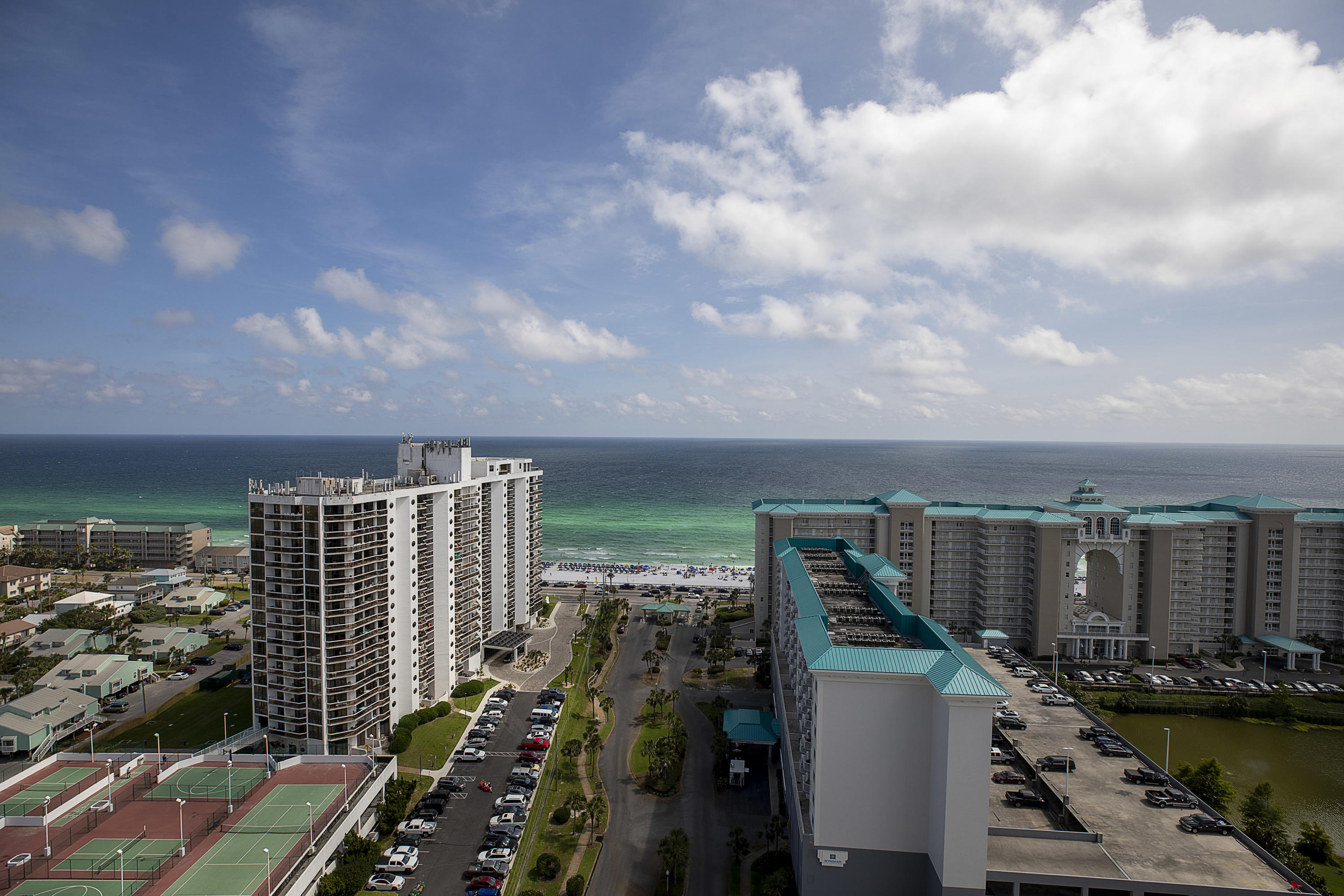 ARIEL DUNES - Residential