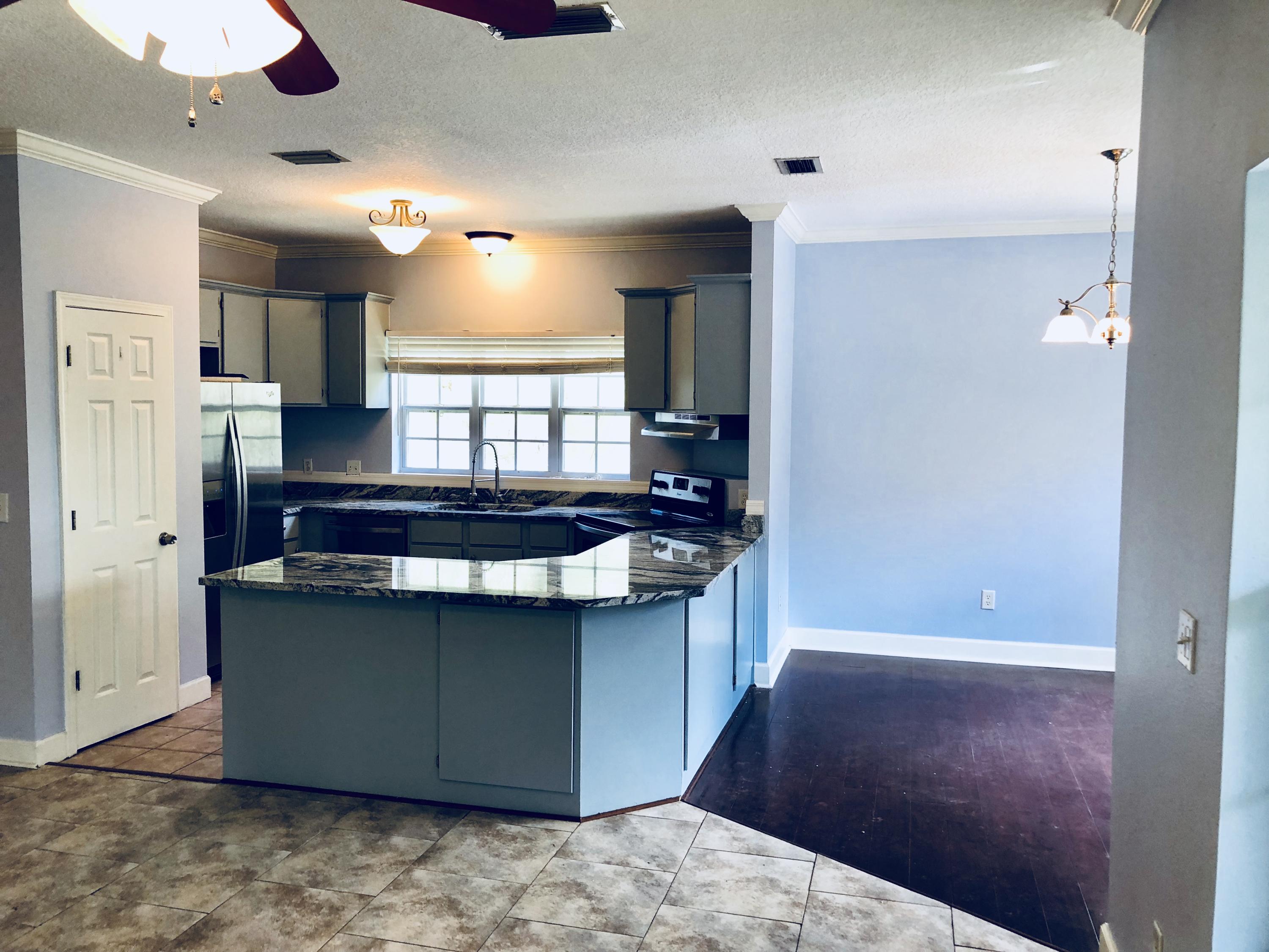 TOWN OF SANTA ROSA - Residential