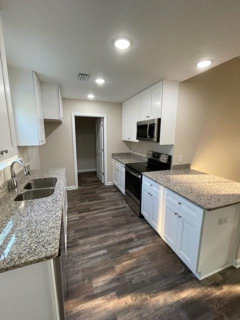 SOUTHERN OAKS - Residential