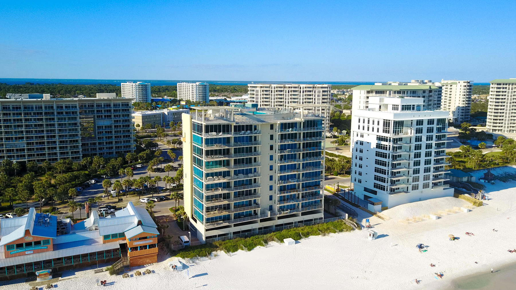 SIGNATURE BEACH - Residential