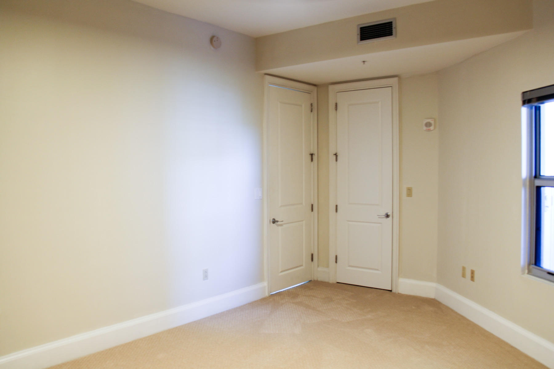 SIGNATURE BEACH - Residential