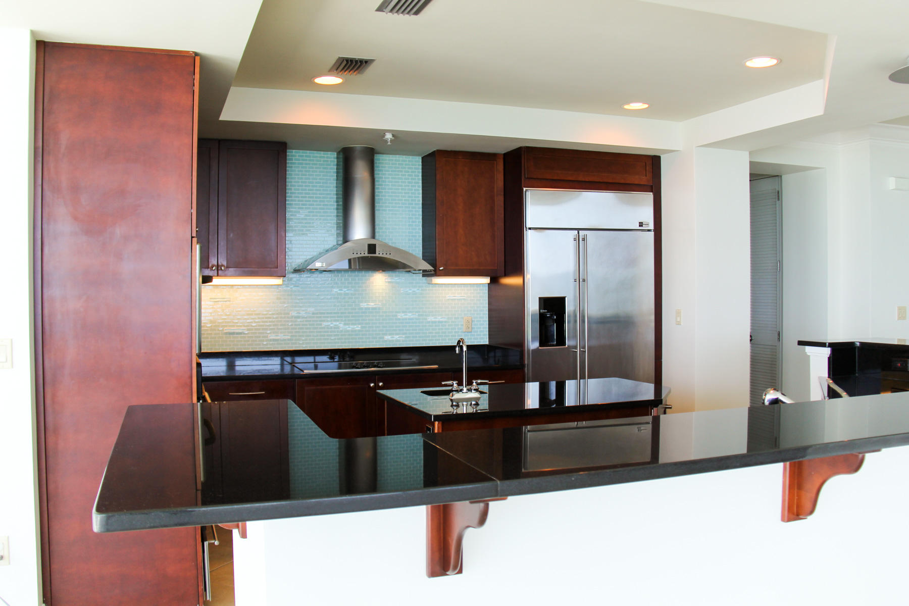 SIGNATURE BEACH - Residential