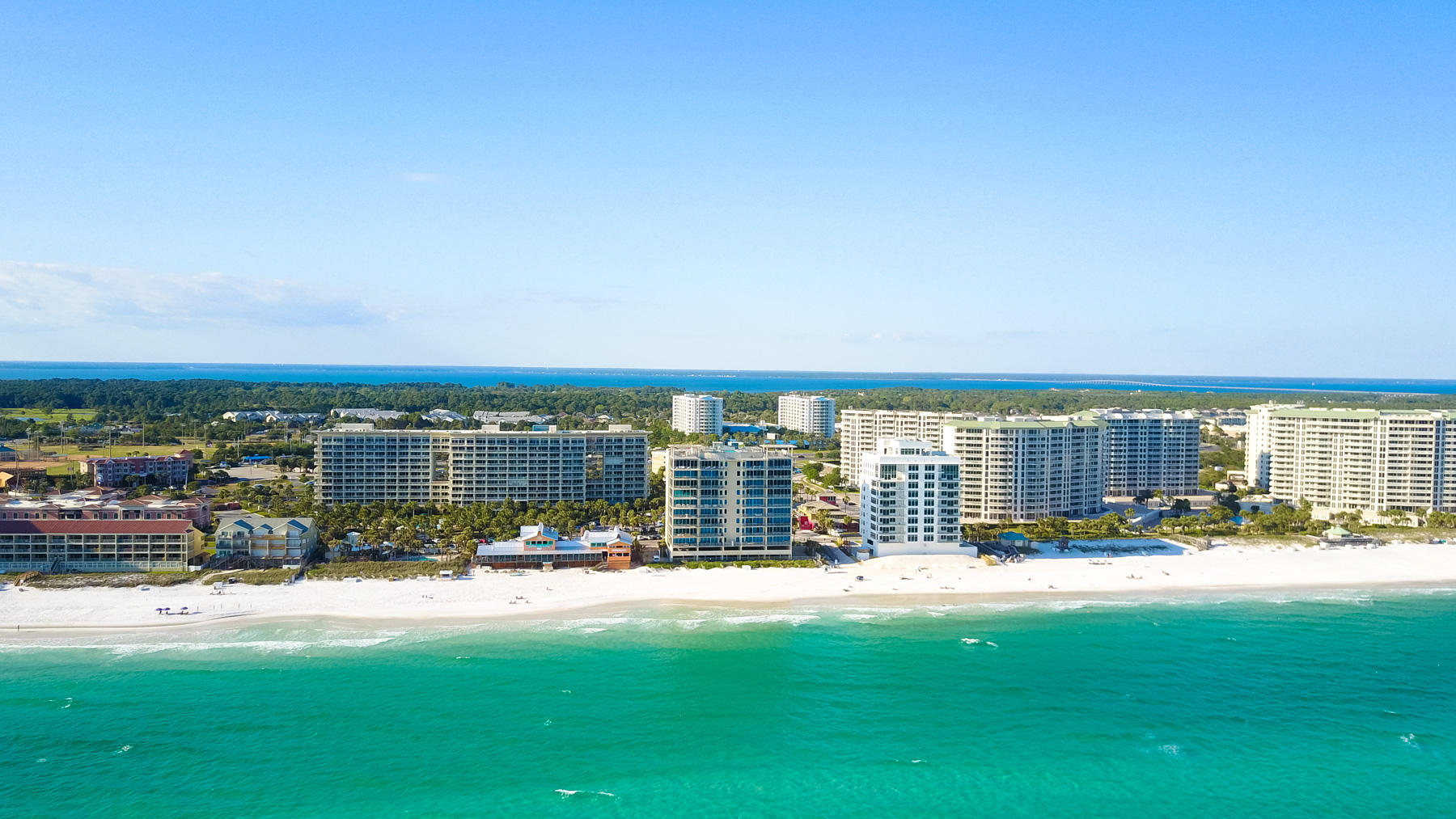 SIGNATURE BEACH - Residential