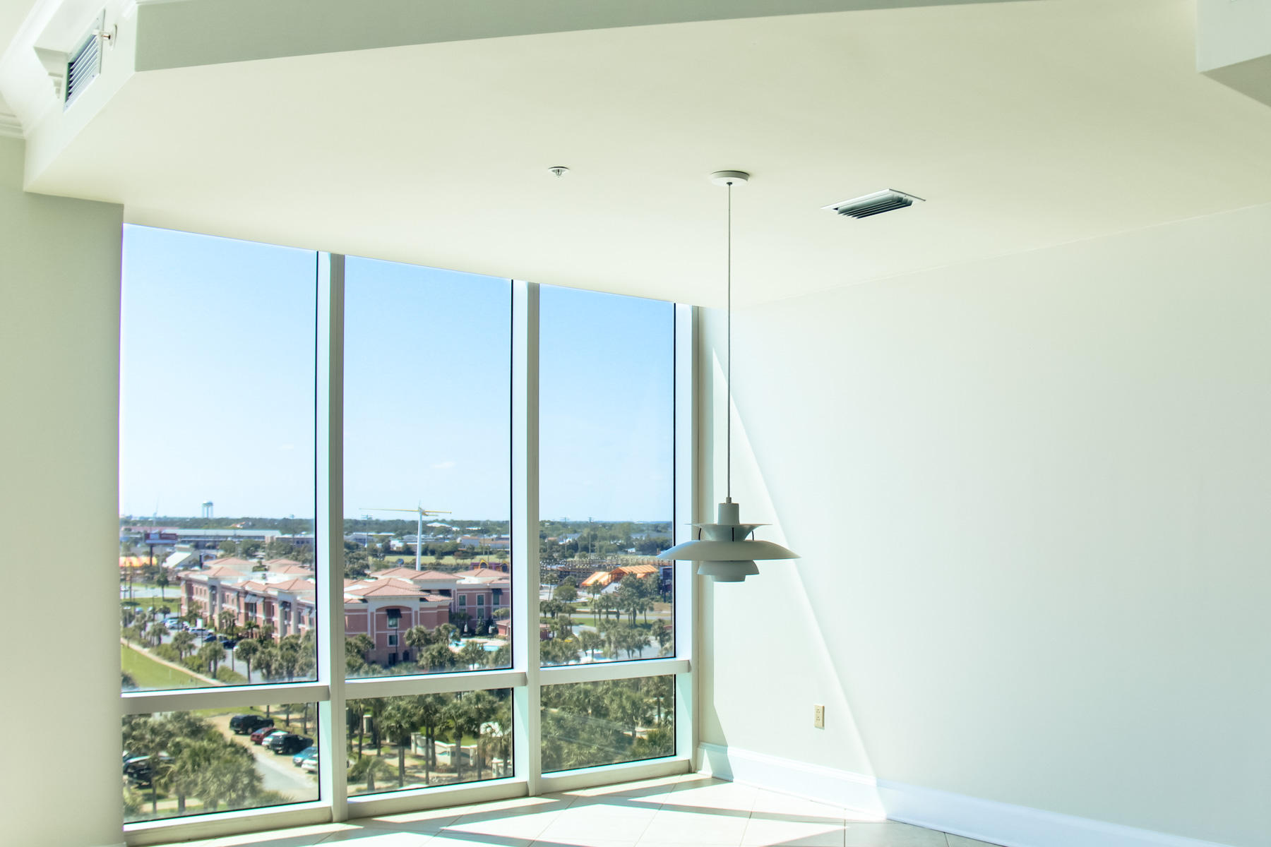 SIGNATURE BEACH - Residential