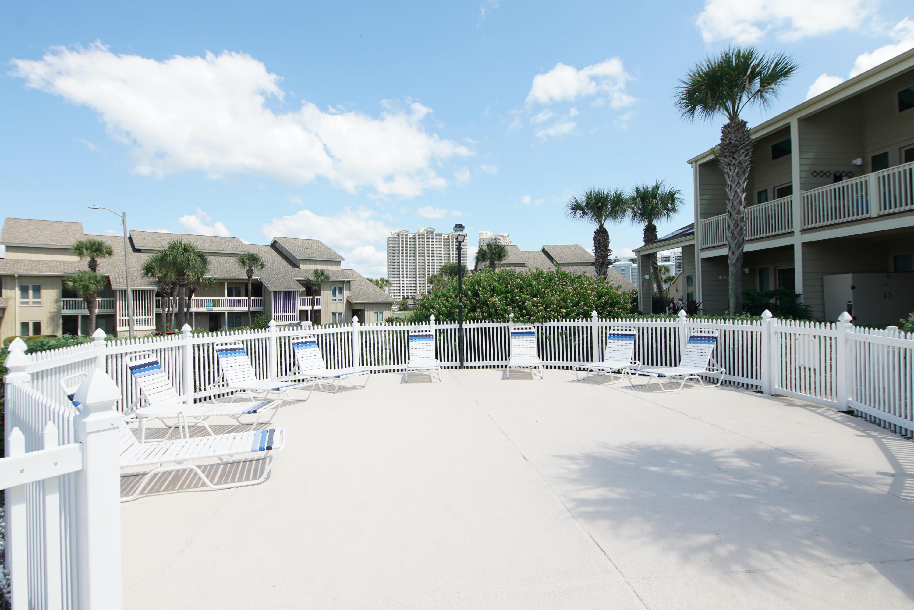 SEASCAPE CONDO PH 6A - Residential