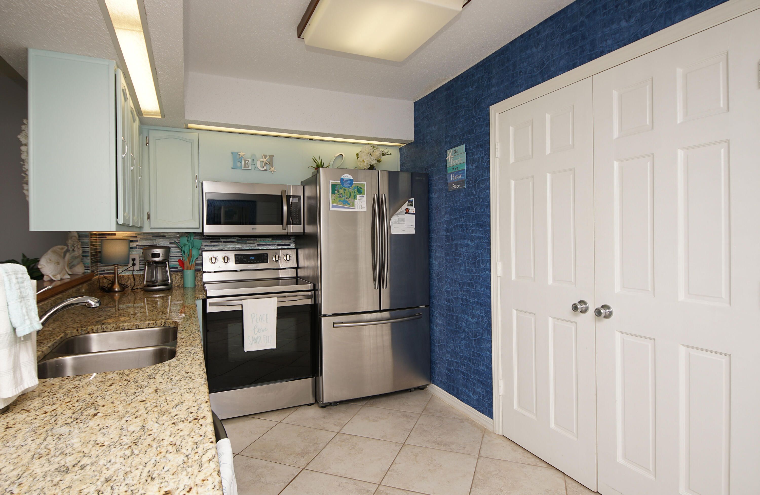 SEASCAPE CONDO PH 6A - Residential