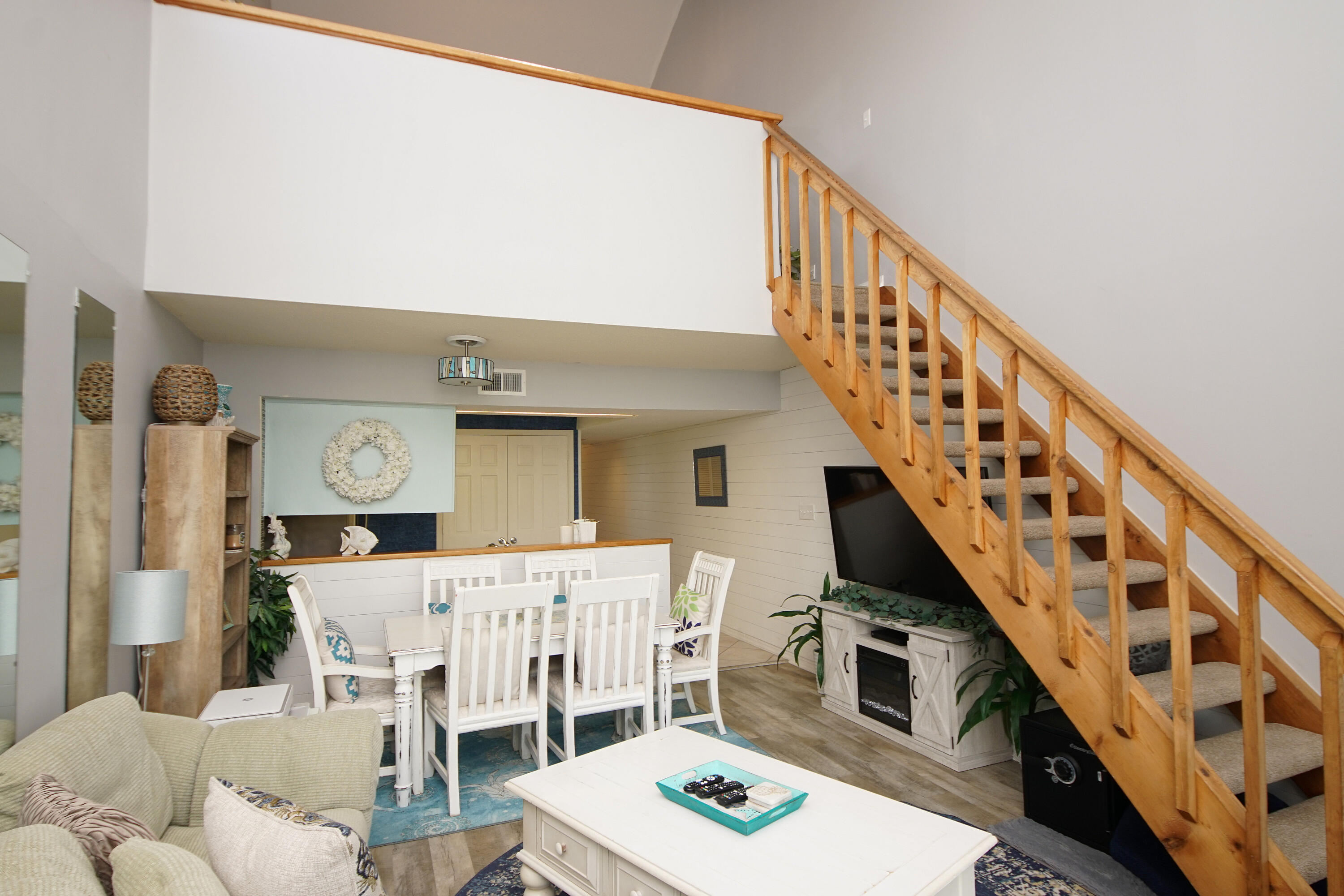 SEASCAPE CONDO PH 6A - Residential